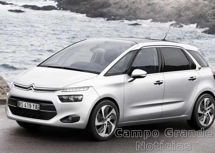 Citroen-C4-Picasso-2016-1