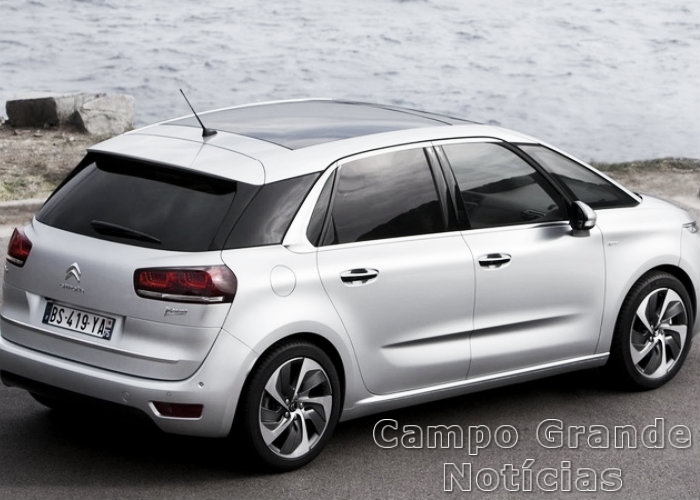 Citroen-C4-Picasso-2016-2