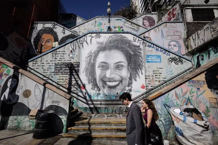 Grafite representa Marielle Franco em SP