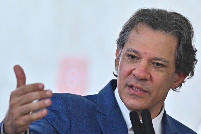 Haddad cumpre agenda na Itália